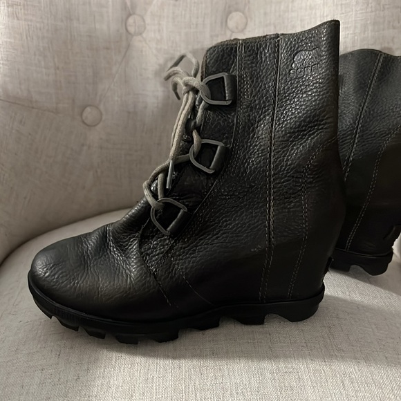 Sorel wedge boots women size 6.5 - Picture 2 of 4